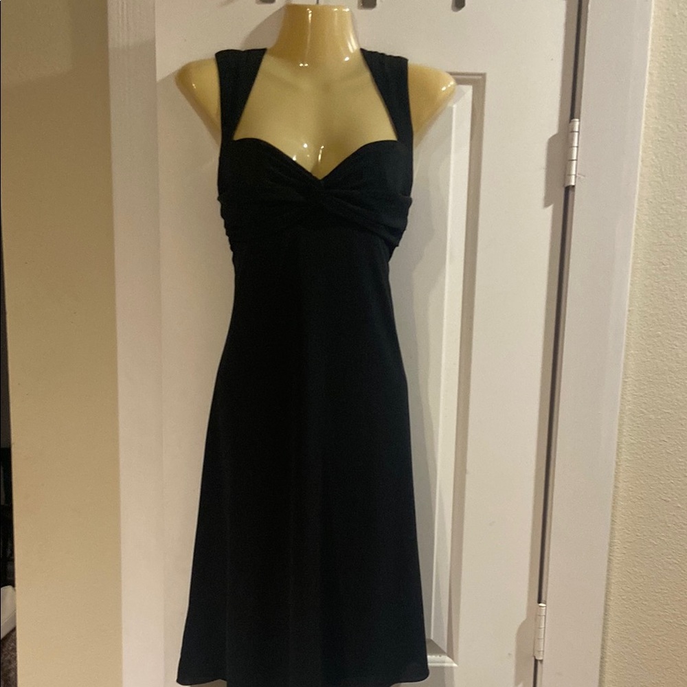Elegant Black Sleeveless Dress